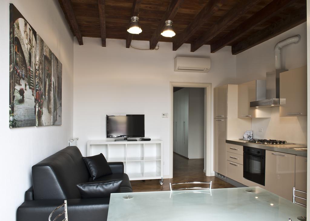 La Maison Del Capestrano Milan Bagian luar foto
